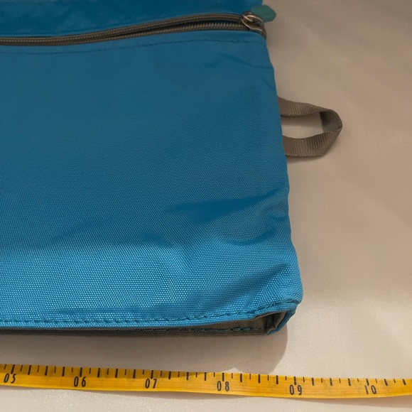 Travel Wallet/Pouch - Picture 7 of 10